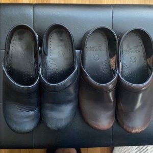 2 pair Dansko clogs black & brown leather size 38